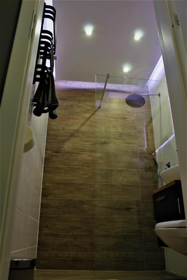 Apartament Przy Arsenale Wrocław Eksteriør bilde